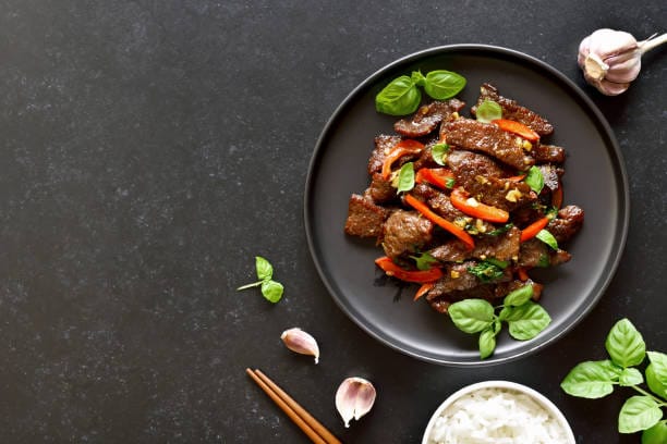 Street Food aus aller Welt: Authentische Gerichte vom Marktstand